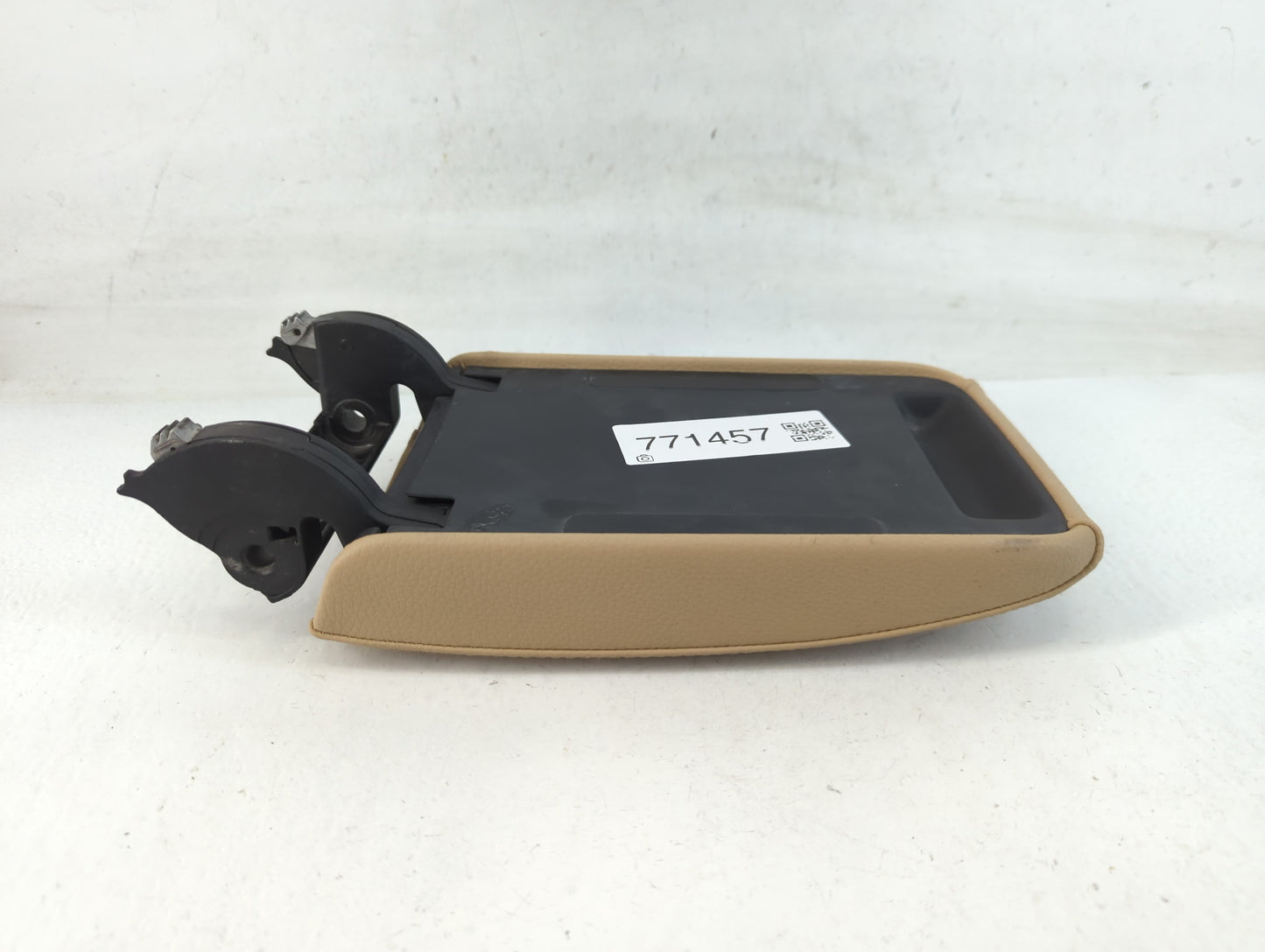 2009 Volkswagen Jetta Center Console Armrest Cover Lid Fits OEM Used Auto Parts - Oemusedautoparts1.com