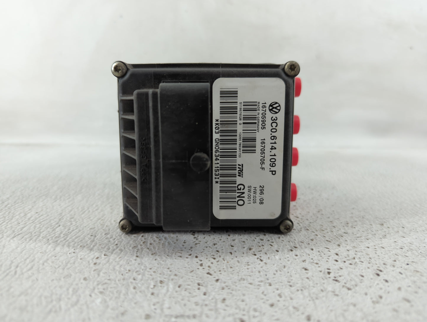 2009-2010 Volkswagen Passat ABS Pump Control Module Replacement P/N:3C0 614 109 P 3C0 614 09 AF Fits Fits 2009 2010 OEM Used