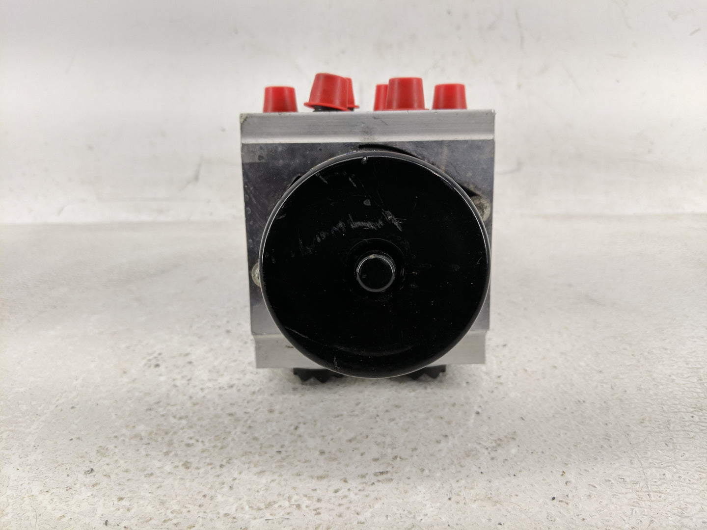 2009-2010 Volkswagen Passat ABS Pump Control Module Replacement P/N:3C0 614 109 AJ 16705915 Fits Fits 2009 2010 OEM Used Aut