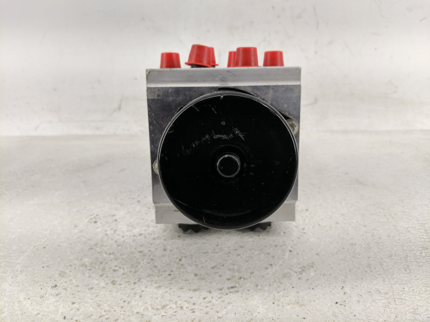 2009-2010 Volkswagen Passat ABS Pump Control Module Replacement P/N:3C0 614 109 AJ 16705915 Fits Fits 2009 2010 OEM Used Aut
