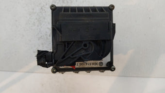compare product 2009-2010 Volkswagen Passat ABS Pump Control Module Replacement P/N:3C0614109T 3C0.614.109.T Fits Fits 2009 2010 OEM Used Auto Parts