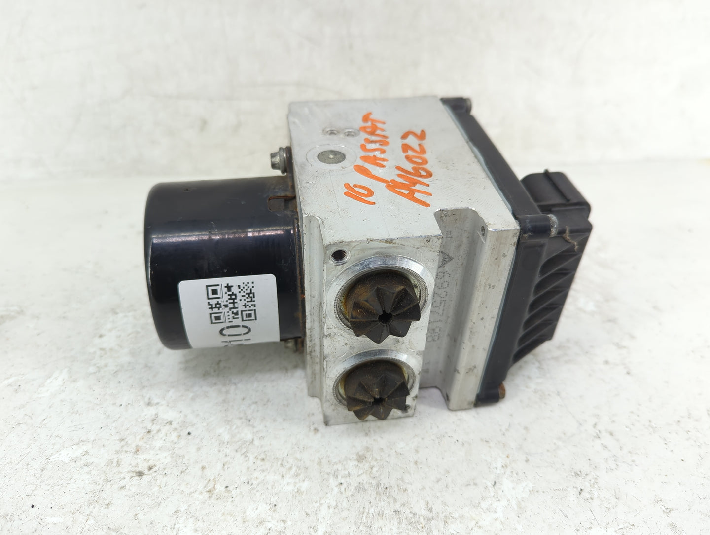 2009-2010 Volkswagen Passat ABS Pump Control Module Replacement P/N:3C0 614 109 AF 3C0 614 109 AJ, 16705915 Fits Fits 2009 2