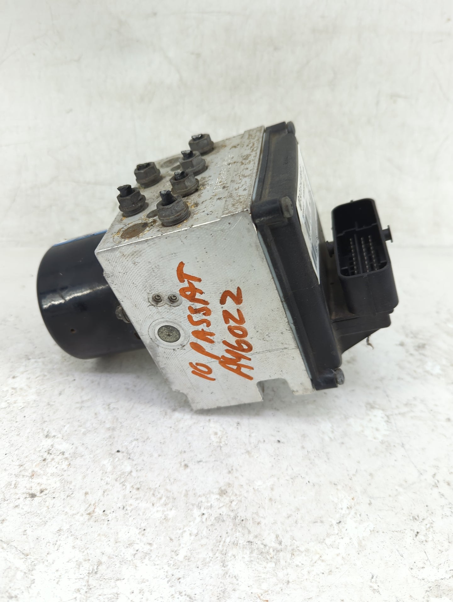 2009-2010 Volkswagen Passat ABS Pump Control Module Replacement P/N:3C0 614 109 AF 3C0 614 109 AJ, 16705915 Fits Fits 2009 2