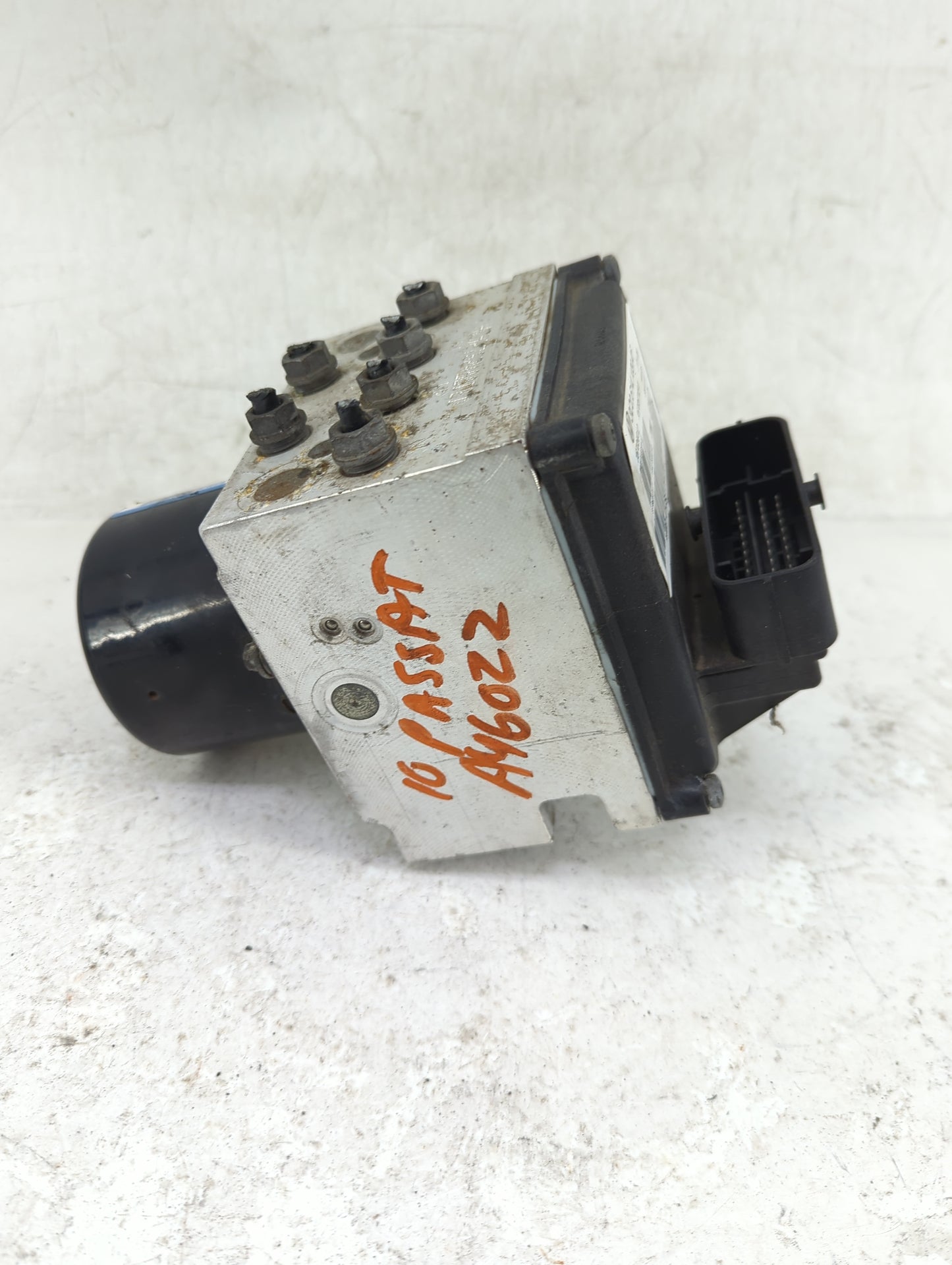 2009-2010 Volkswagen Passat ABS Pump Control Module Replacement P/N:3C0 614 109 AF 3C0 614 109 AJ, 16705915 Fits Fits 2009 2