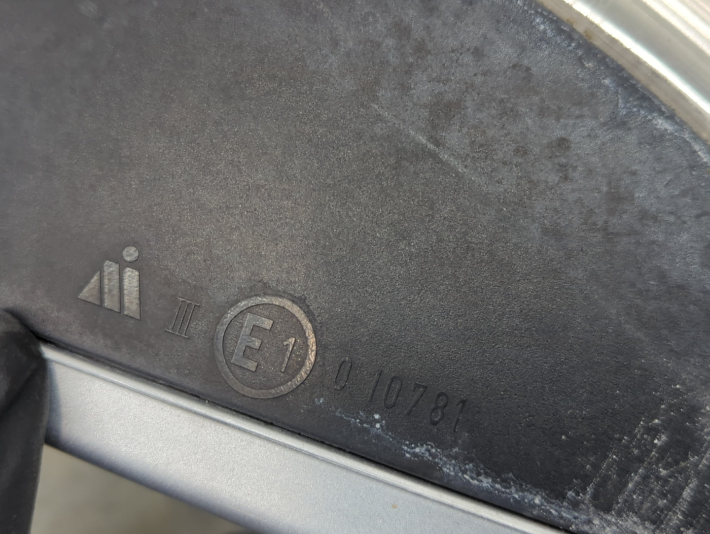 2006-2010 Volkswagen Passat Driver Side View Mirror - Left Door Mirror OEM Used - Oemusedautoparts1.com
