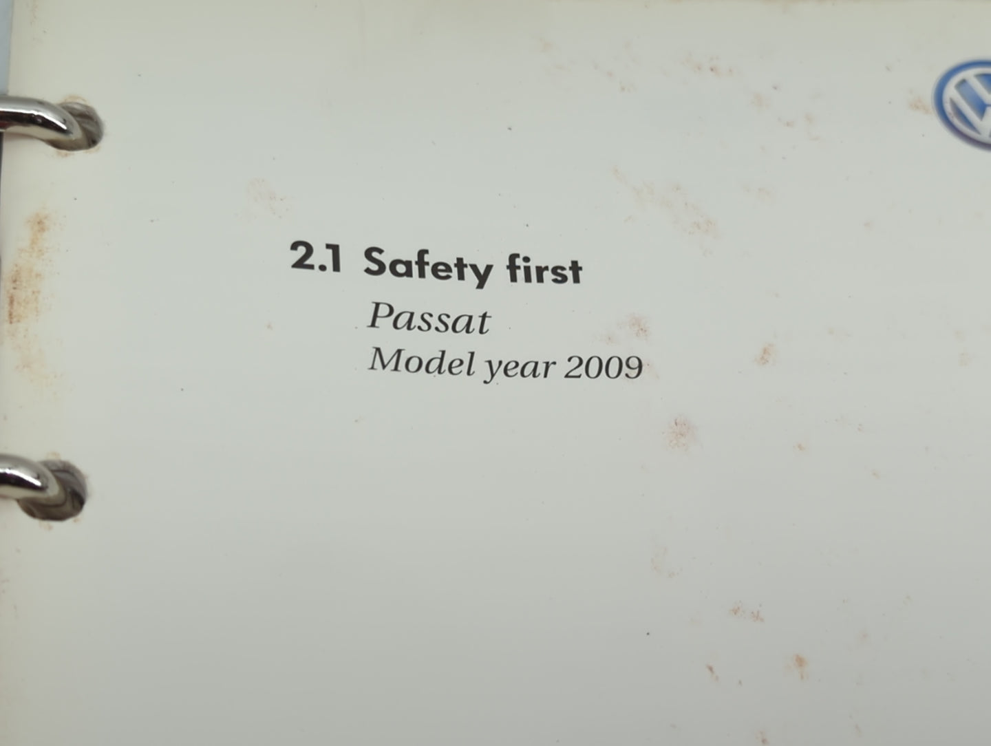 2009 Volkswagen Passat Owners Manual Book Guide P/N:291.557.RK2.21 OEM Used Auto Parts - Oemusedautoparts1.com