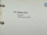 2009 Volkswagen Passat Owners Manual Book Guide P/N:291.557.RK2.21 OEM Used Auto Parts - Oemusedautoparts1.com