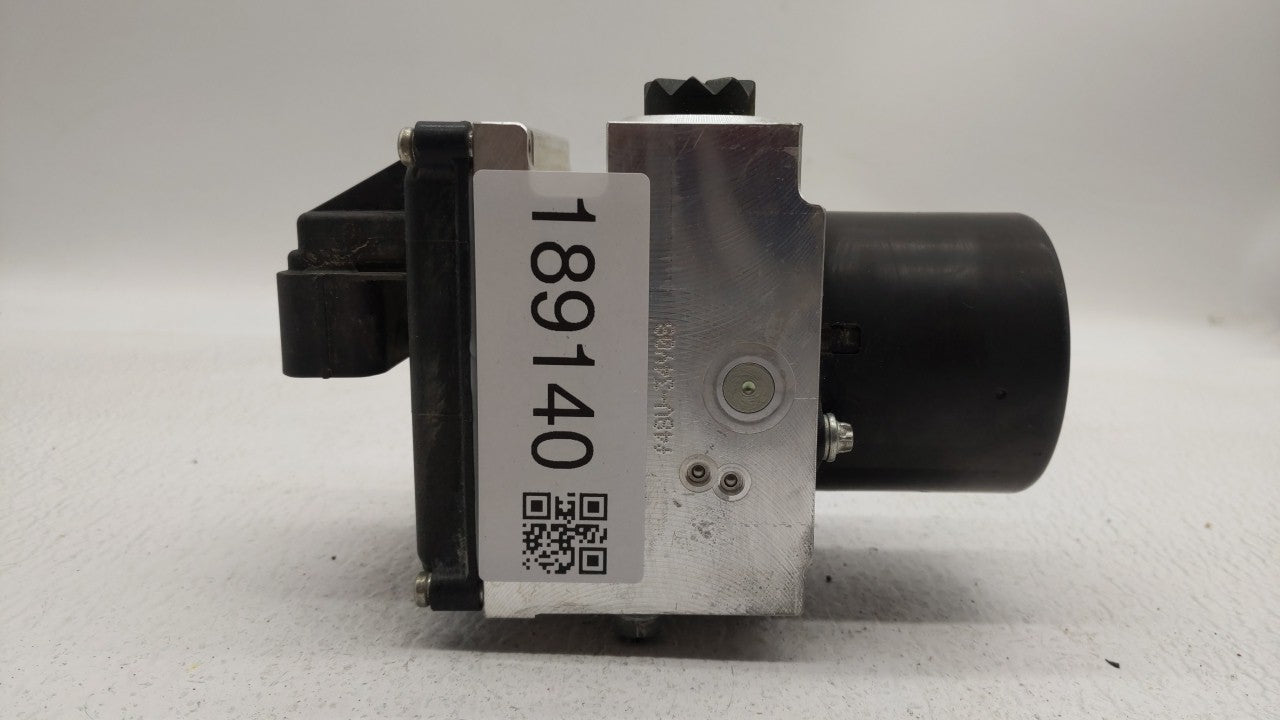 2009-2010 Volkswagen Passat ABS Pump Control Module Replacement P/N:3C0614109T 3C0.614.109.T, 3C0.614.109.P Fits Fits 2009 2