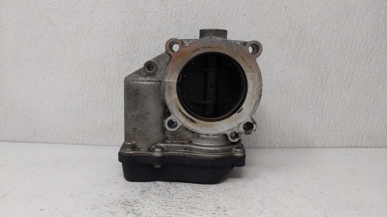 2006-2010 Volkswagen Passat Throttle Body P/N:E8-2103-0-09305-00485 06F 133 062 E Fits OEM Used Auto Parts - Oemusedautopart