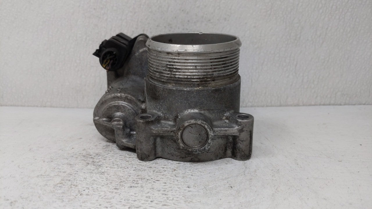 2006-2010 Volkswagen Passat Throttle Body P/N:E8-2103-0-09305-00485 06F 133 062 E Fits OEM Used Auto Parts - Oemusedautopart