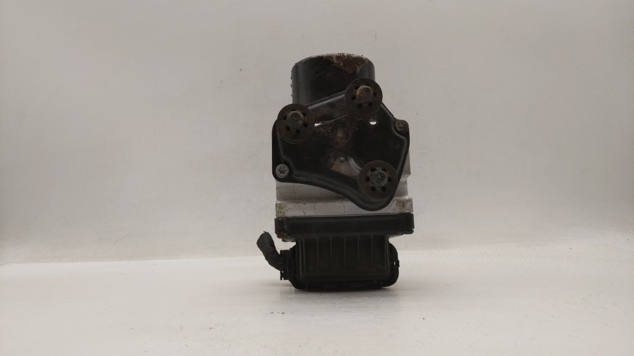 2009-2010 Volkswagen Passat ABS Pump Control Module Replacement P/N:3C0614109T 3C0.614.109.T, 3C0.614.109.P Fits Fits 2009 2