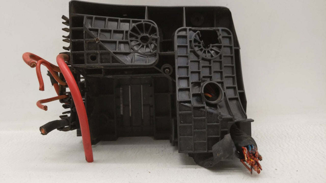 2008-2010 Volkswagen Passat Fusebox Fuse Box Panel Relay Module P/N:5X014435110414 6358-0602 Fits OEM Used Auto Parts - Oemu