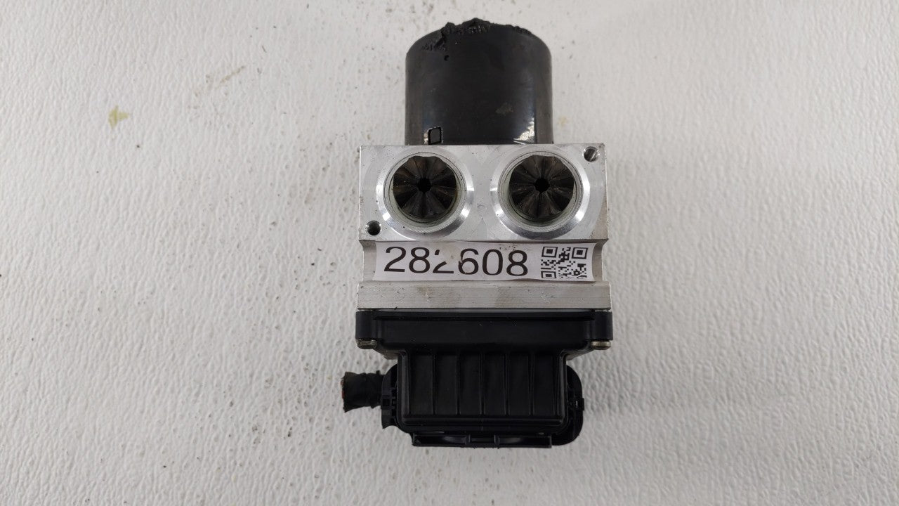 2009-2010 Volkswagen Passat ABS Pump Control Module Replacement P/N:3C0614109T 3C0.614.109.T, 3C0.614.109.P Fits Fits 2009 2