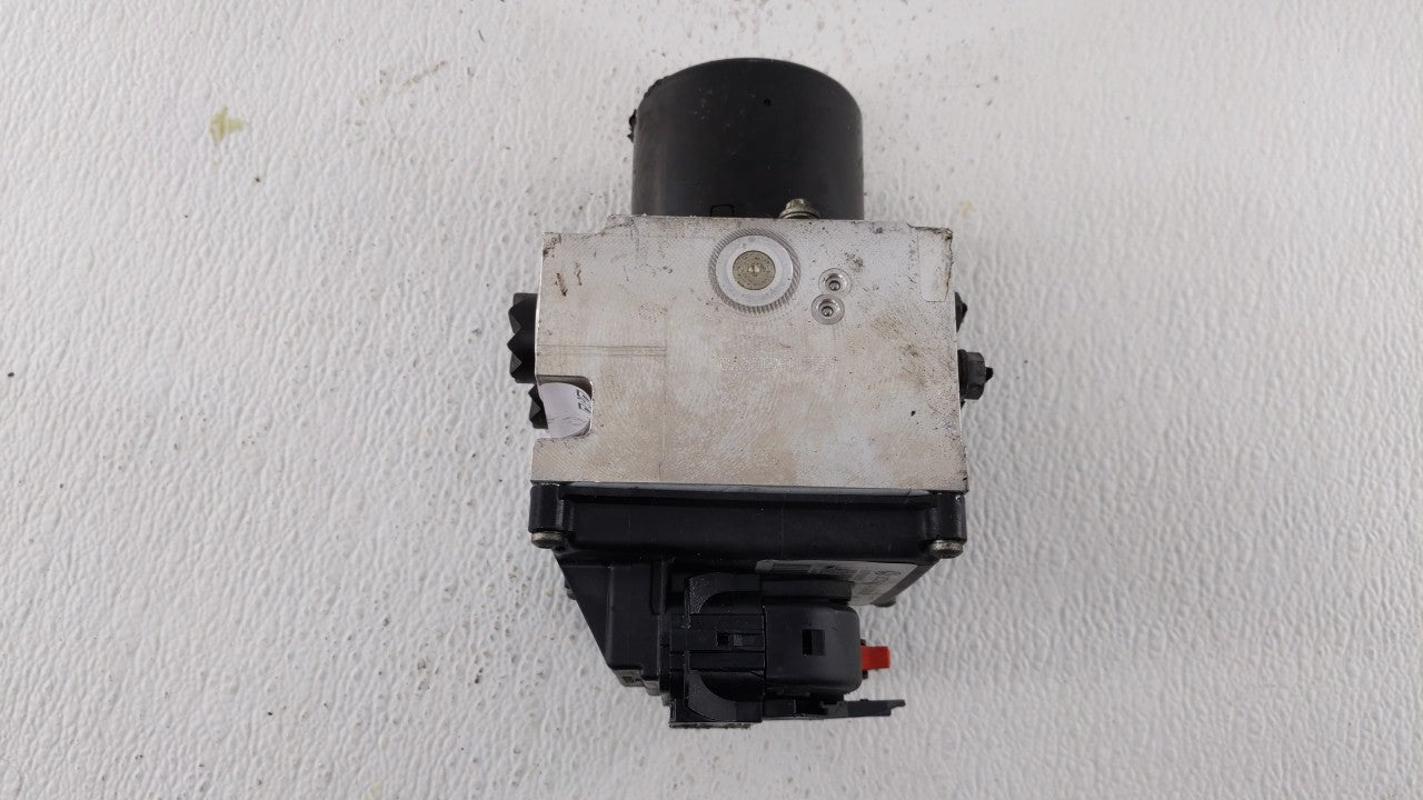 2009-2010 Volkswagen Passat ABS Pump Control Module Replacement P/N:3C0614109T 3C0.614.109.T, 3C0.614.109.P Fits Fits 2009 2