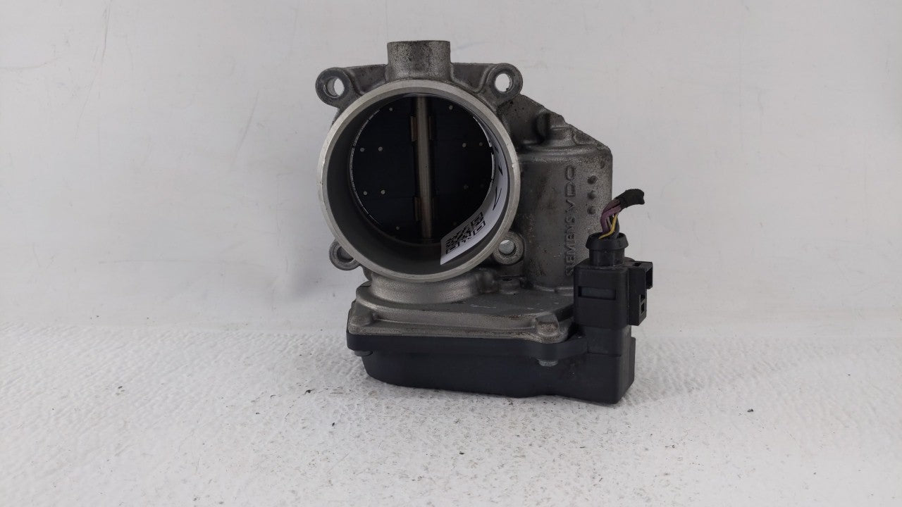 2006-2010 Volkswagen Passat Throttle Body P/N:E8-2103-0-09305-00485 06F 133 062 E Fits OEM Used Auto Parts - Oemusedautopart