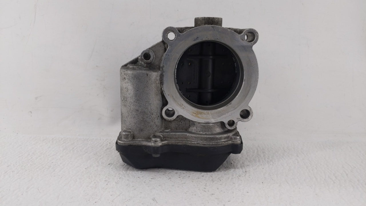 2006-2010 Volkswagen Passat Throttle Body P/N:E8-2103-0-09305-00485 06F 133 062 E Fits OEM Used Auto Parts - Oemusedautopart