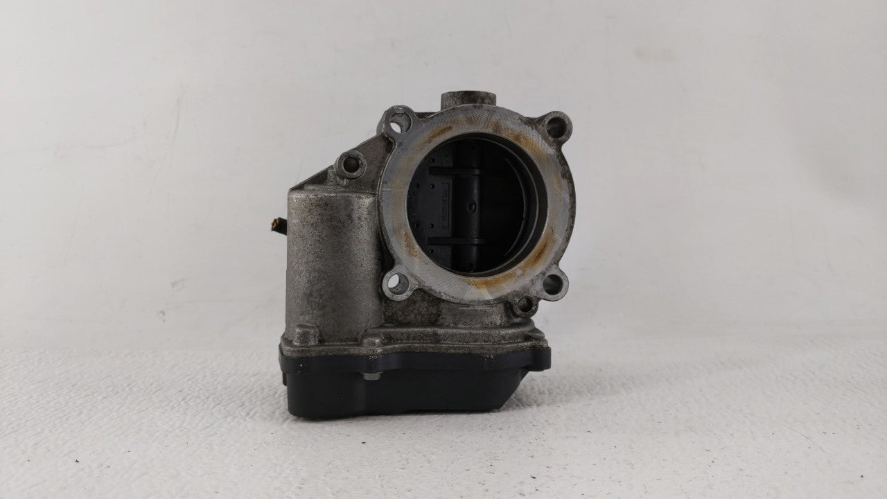 2006-2010 Volkswagen Passat Throttle Body P/N:E8-2103-0-09305-00485 06F 133 062 E Fits OEM Used Auto Parts - Oemusedautopart