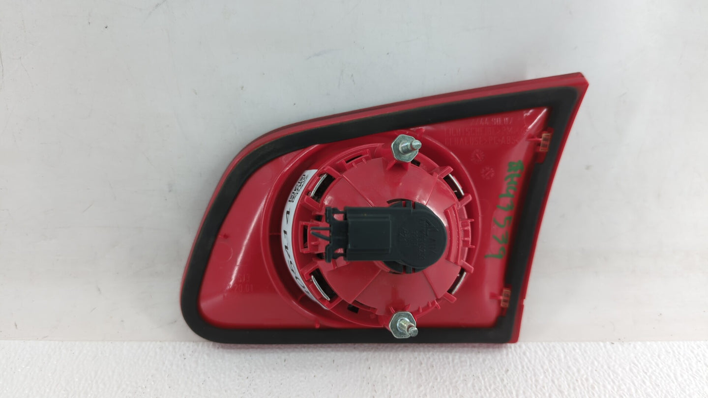 2006-2010 Volkswagen Passat Tail Light Assembly Driver Left OEM P/N:3C9 945 093A 05S Fits Fits 2006 2007 2008 2009 2010 OEM 