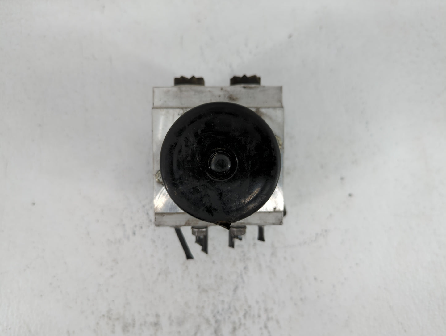 2009-2010 Volkswagen Passat ABS Pump Control Module Replacement P/N:3C0.614.109.T 3C0614109T, 3C0.614.109.P Fits Fits 2009 2
