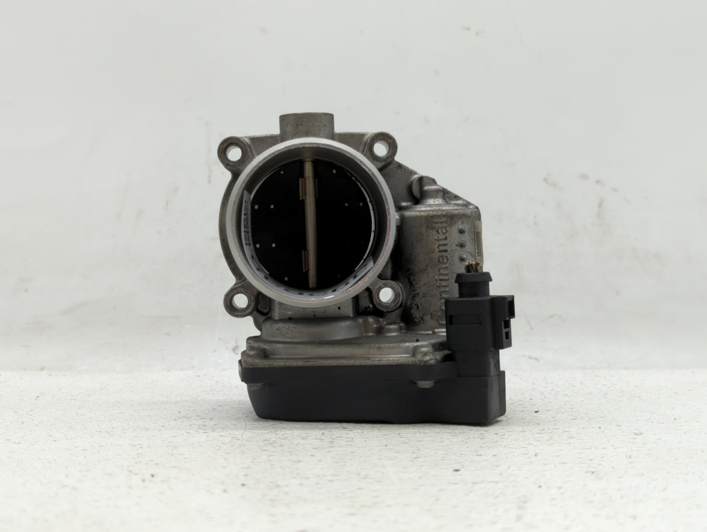 2006-2010 Volkswagen Passat Throttle Body P/N:06F 133 062 G 06F 133 062 Q Fits OEM Used Auto Parts - Oemusedautoparts1.com