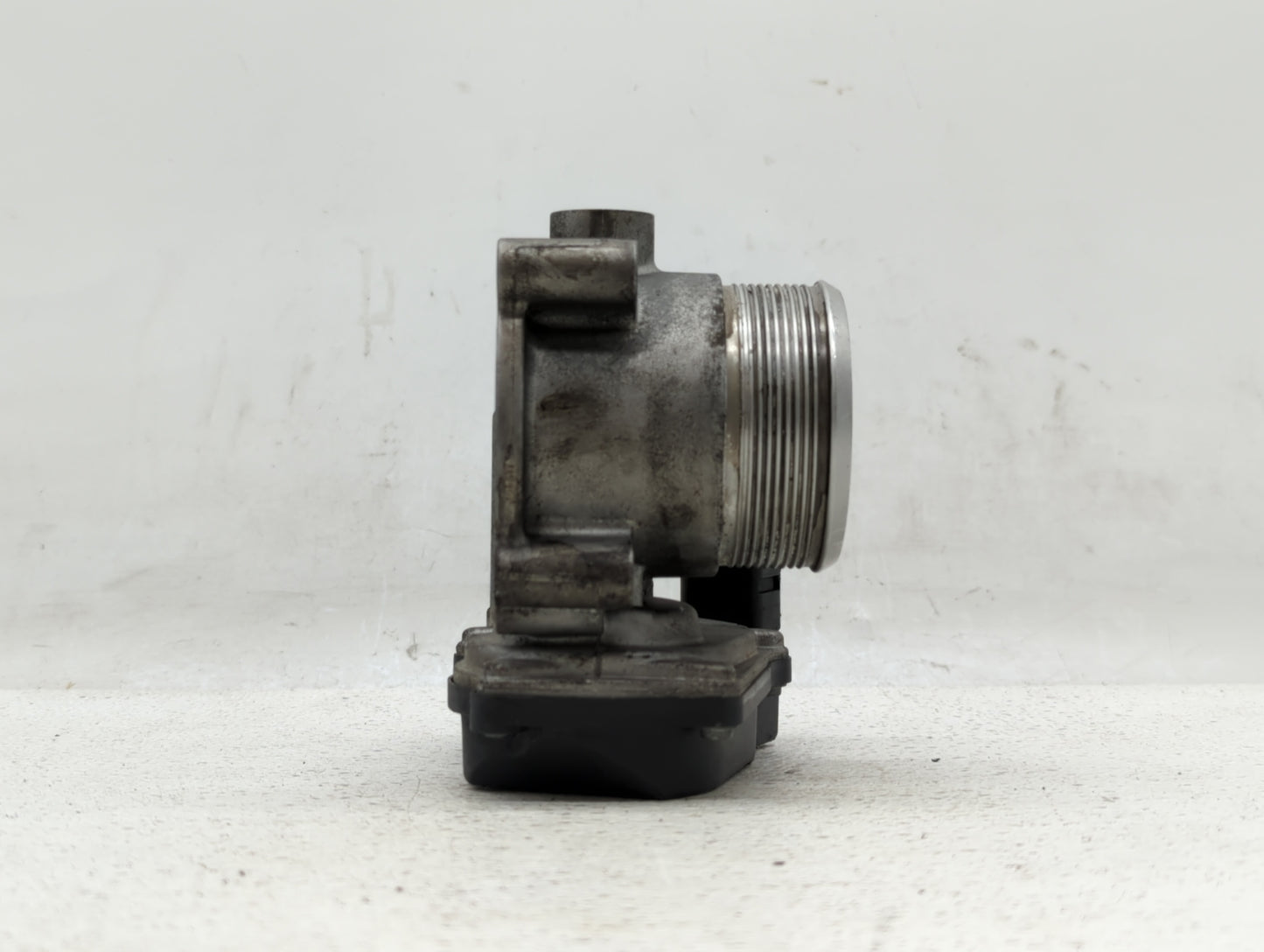 2006-2010 Volkswagen Passat Throttle Body P/N:06F 133 062 G 06F 133 062 Q Fits OEM Used Auto Parts - Oemusedautoparts1.com