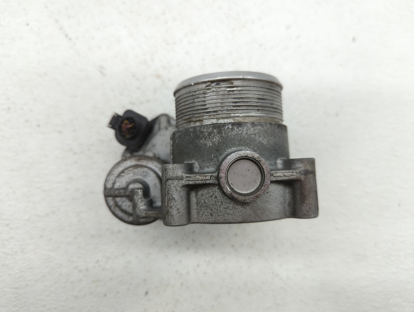 2006-2010 Volkswagen Passat Throttle Body P/N:06F 133 062 G 06F 133 062 Q Fits OEM Used Auto Parts - Oemusedautoparts1.com
