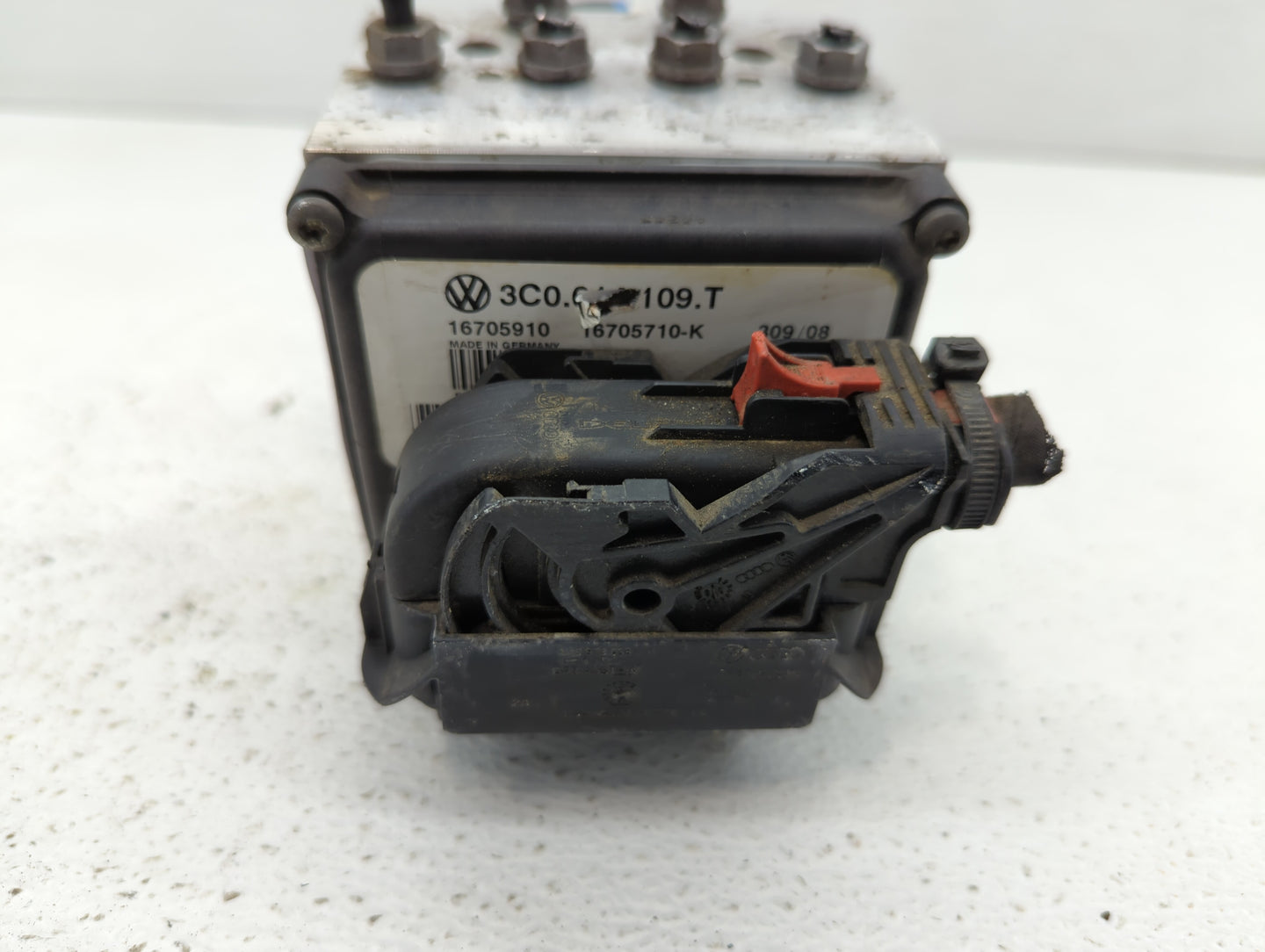 2009-2010 Volkswagen Passat ABS Pump Control Module Replacement P/N:3C0.614.109.T 3C0614109T, 3C0.614.109.P Fits Fits 2009 2