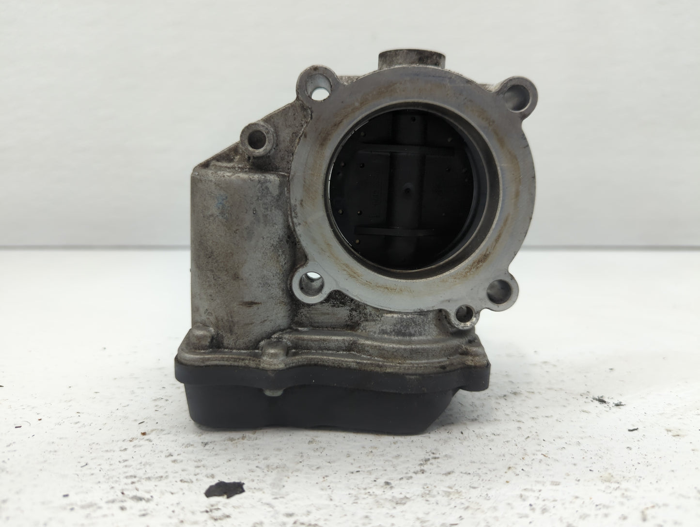 2006-2010 Volkswagen Passat Throttle Body P/N:06F 133 062 G 06F 133 062 Q Fits OEM Used Auto Parts - Oemusedautoparts1.com