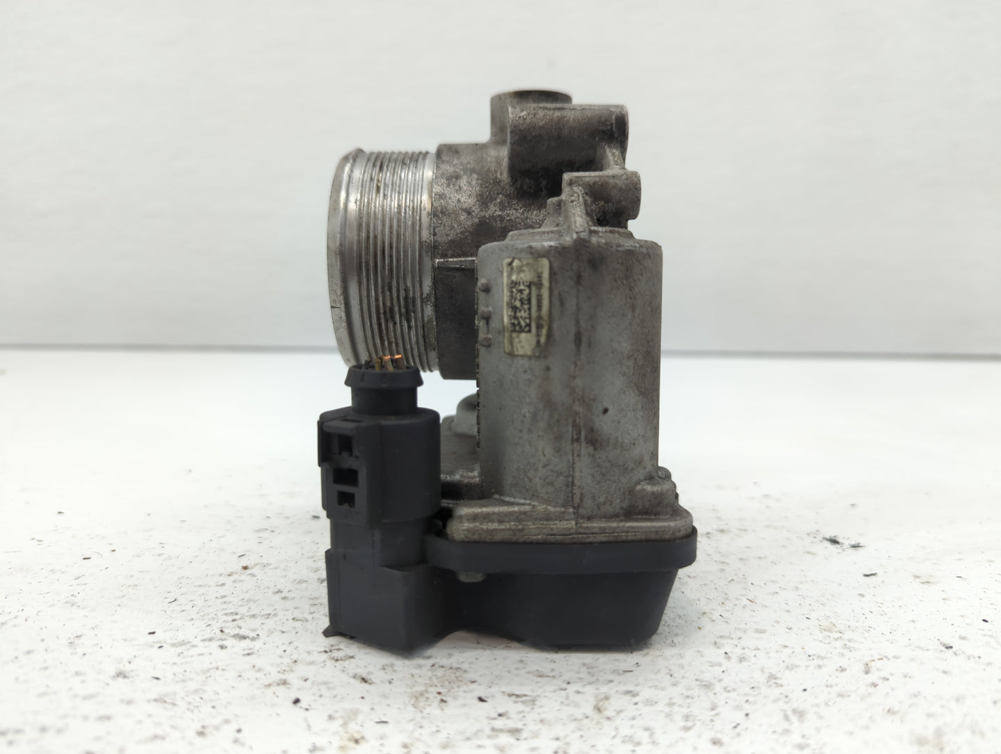 2006-2010 Volkswagen Passat Throttle Body P/N:06F 133 062 G 06F 133 062 Q Fits OEM Used Auto Parts - Oemusedautoparts1.com