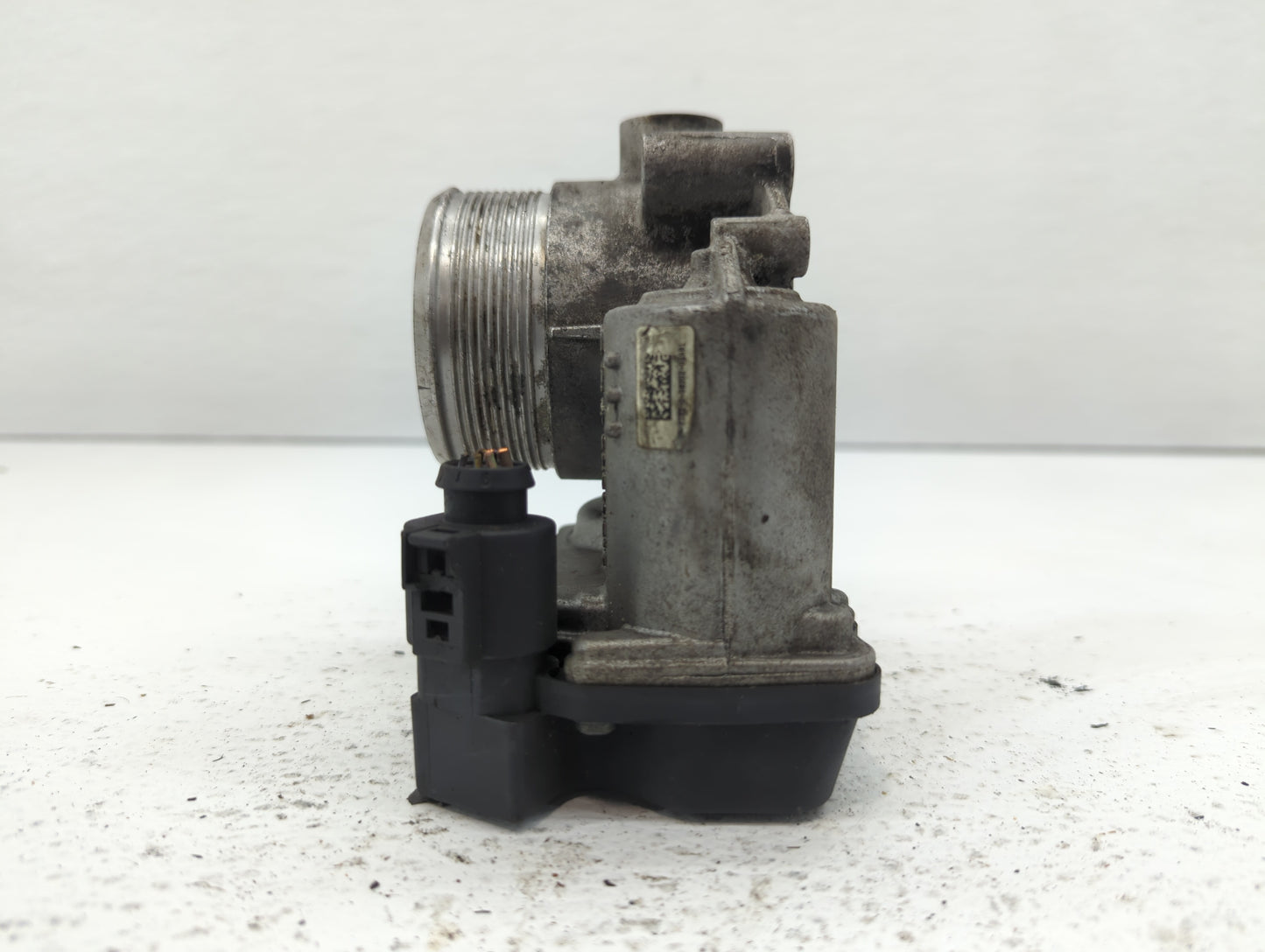 2006-2010 Volkswagen Passat Throttle Body P/N:06F 133 062 G 06F 133 062 Q Fits OEM Used Auto Parts - Oemusedautoparts1.com