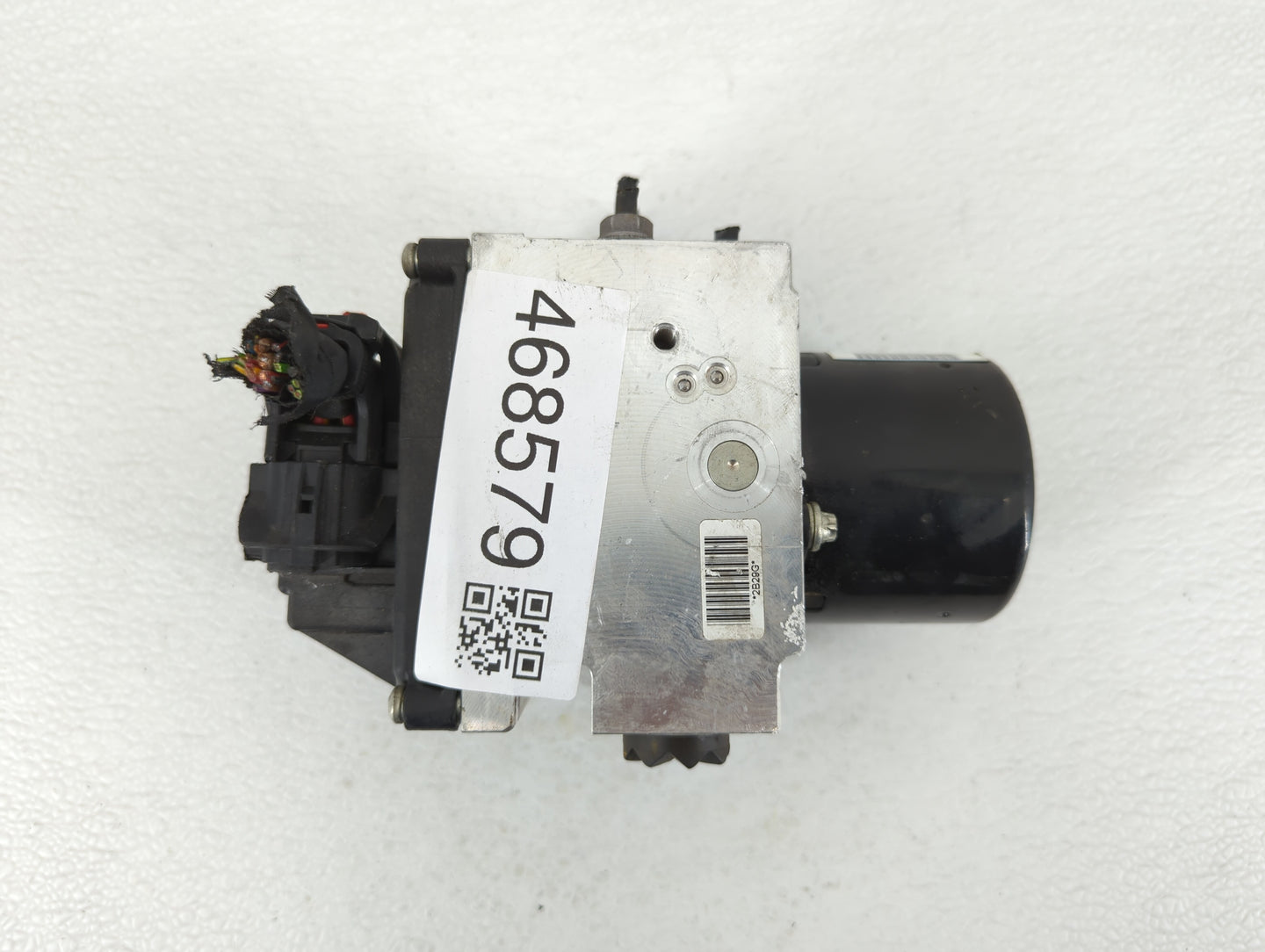 2009-2010 Volkswagen Passat ABS Pump Control Module Replacement P/N:3C0.614.109.T 3C0614109T, 3C0.614.109.P Fits Fits 2009 2