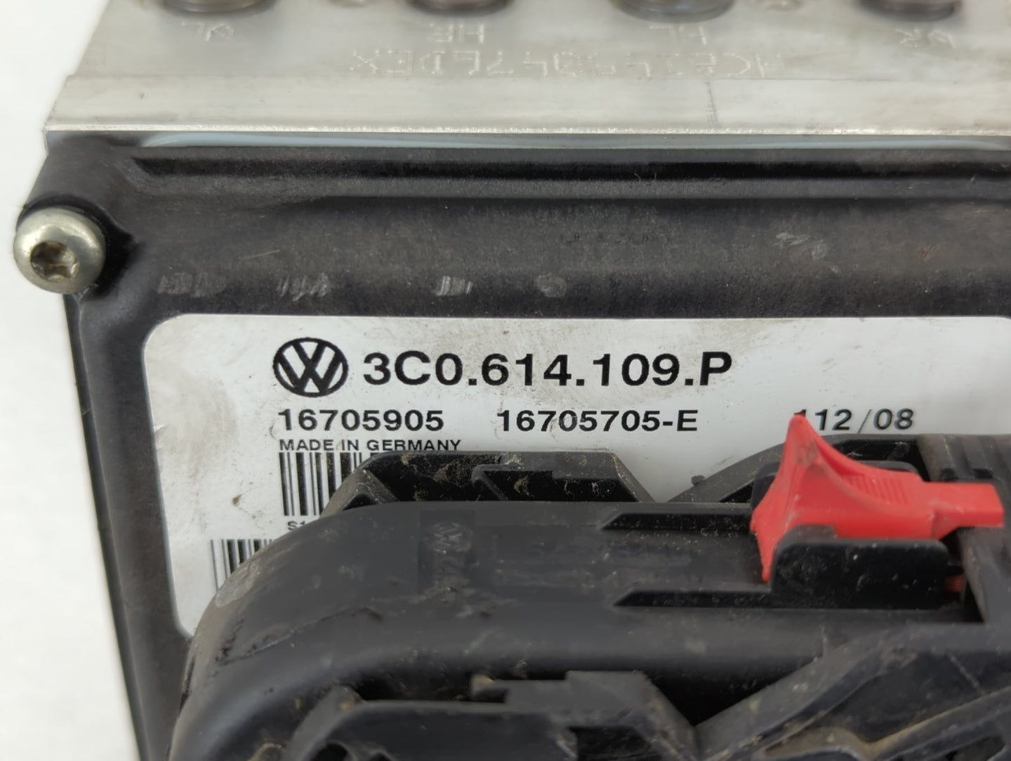 2009-2010 Volkswagen Passat ABS Pump Control Module Replacement P/N:3C0.614.109.T 3C0614109T, 3C0.614.109.P Fits Fits 2009 2