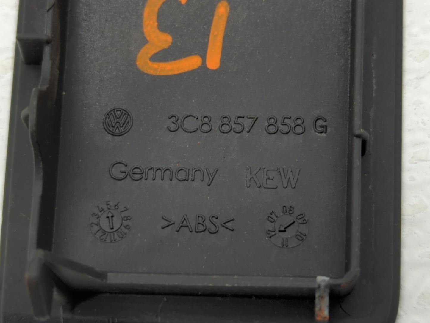 2009 Volkswagen Passat Passenger Right Power Window Switch 3c8 857 858 G - Oemusedautoparts1.com
