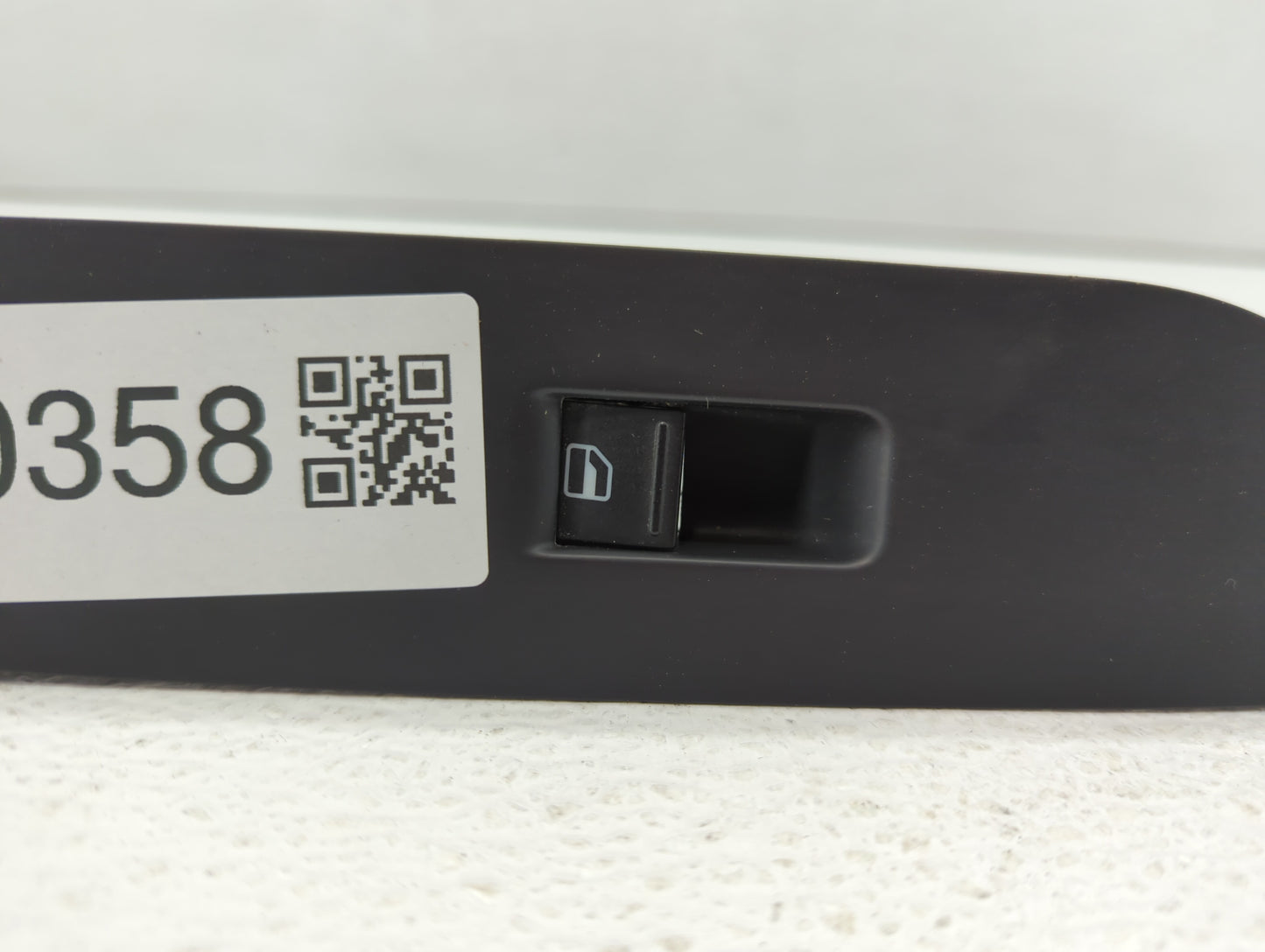 2009 Volkswagen Passat Passenger Right Power Window Switch 3c8 857 858 G - Oemusedautoparts1.com