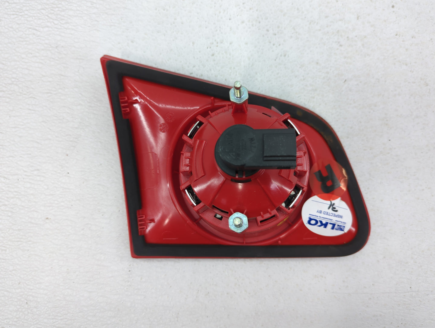 2006-2010 Volkswagen Passat Tail Light Assembly Passenger Right OEM P/N:3C9 945 094 Fits Fits 2006 2007 2008 2009 2010 OEM U