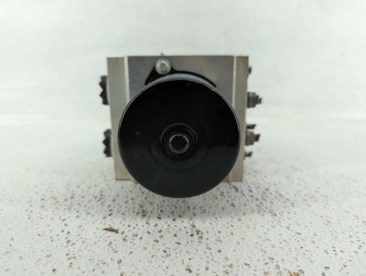 2009-2010 Volkswagen Passat ABS Pump Control Module Replacement P/N:3C0.614.109.T 3C0614109T, 3C0.614.109.P Fits Fits 2009 2