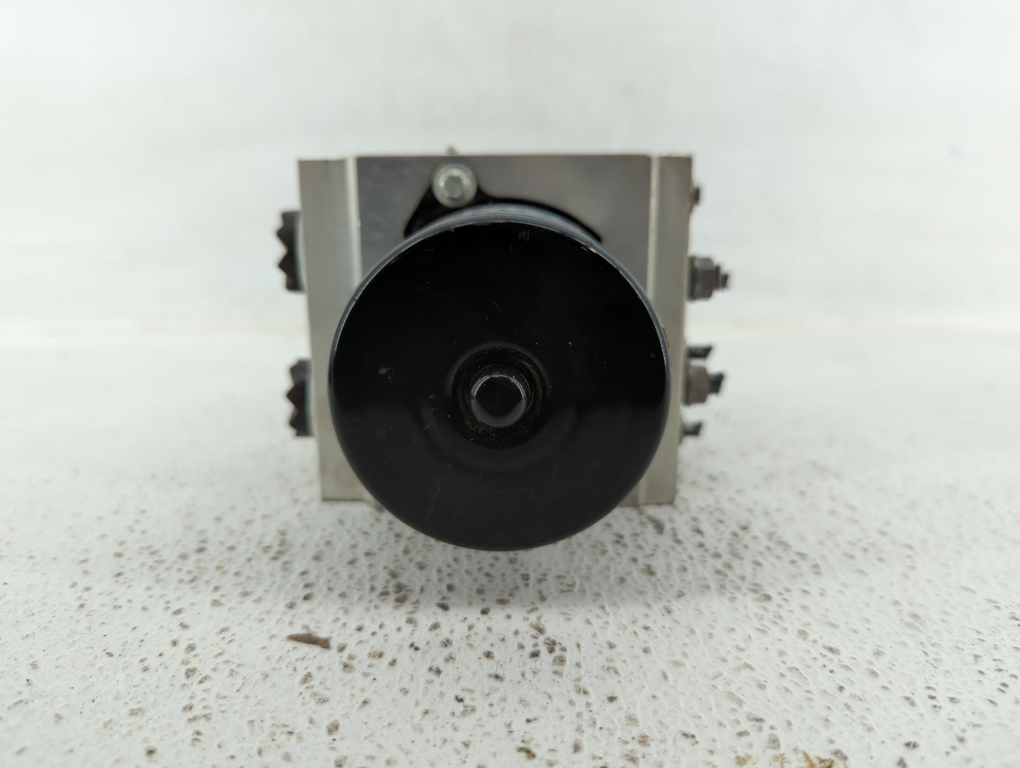 2009-2010 Volkswagen Passat ABS Pump Control Module Replacement P/N:3C0.614.109.T 3C0614109T, 3C0.614.109.P Fits Fits 2009 2