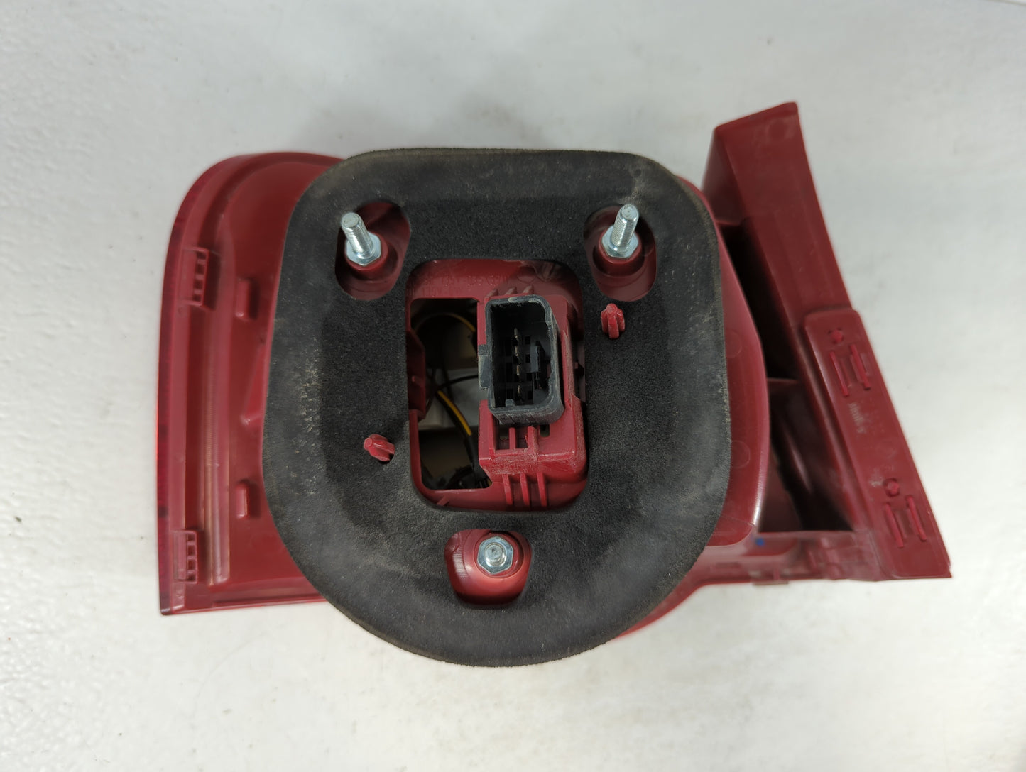 2008-2010 Volkswagen Passat Tail Light Assembly Passenger Right OEM P/N:ZSB 3C5 945 096J Fits Fits 2008 2009 2010 OEM Used A
