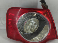 2008-2010 Volkswagen Passat Tail Light Assembly Passenger Right OEM P/N:ZSB 3C5 945 095 J Fits Fits 2008 2009 2010 OEM Used 