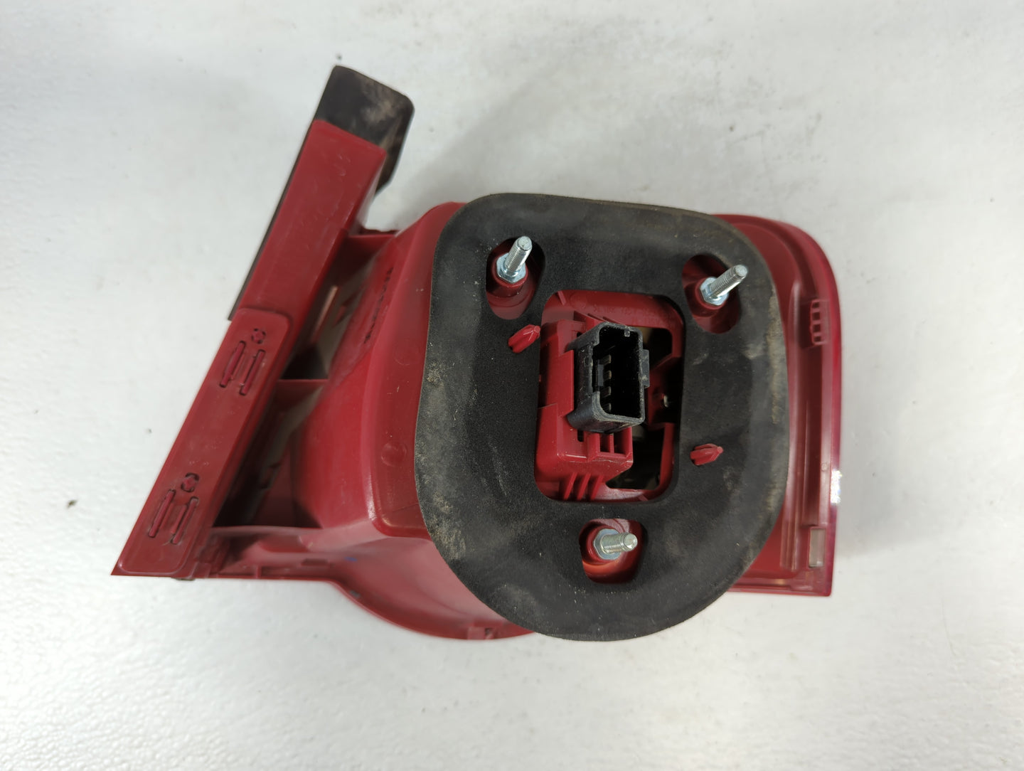 2008-2010 Volkswagen Passat Tail Light Assembly Passenger Right OEM P/N:ZSB 3C5 945 095 J Fits Fits 2008 2009 2010 OEM Used 
