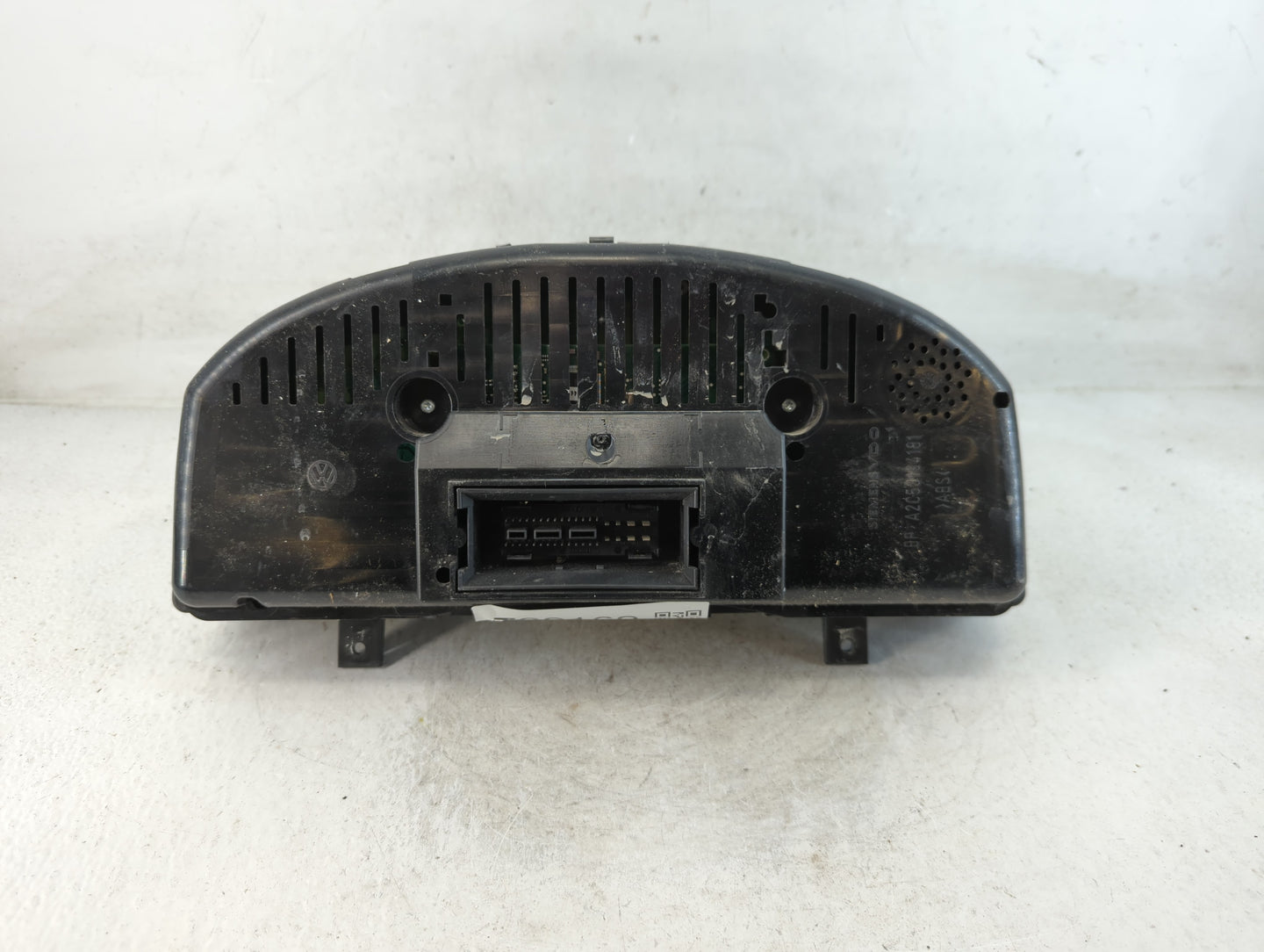 2009 Volkswagen Passat Instrument Cluster Speedometer Gauges P/N:3C0920 972A Fits OEM Used Auto Parts - Oemusedautoparts1.co
