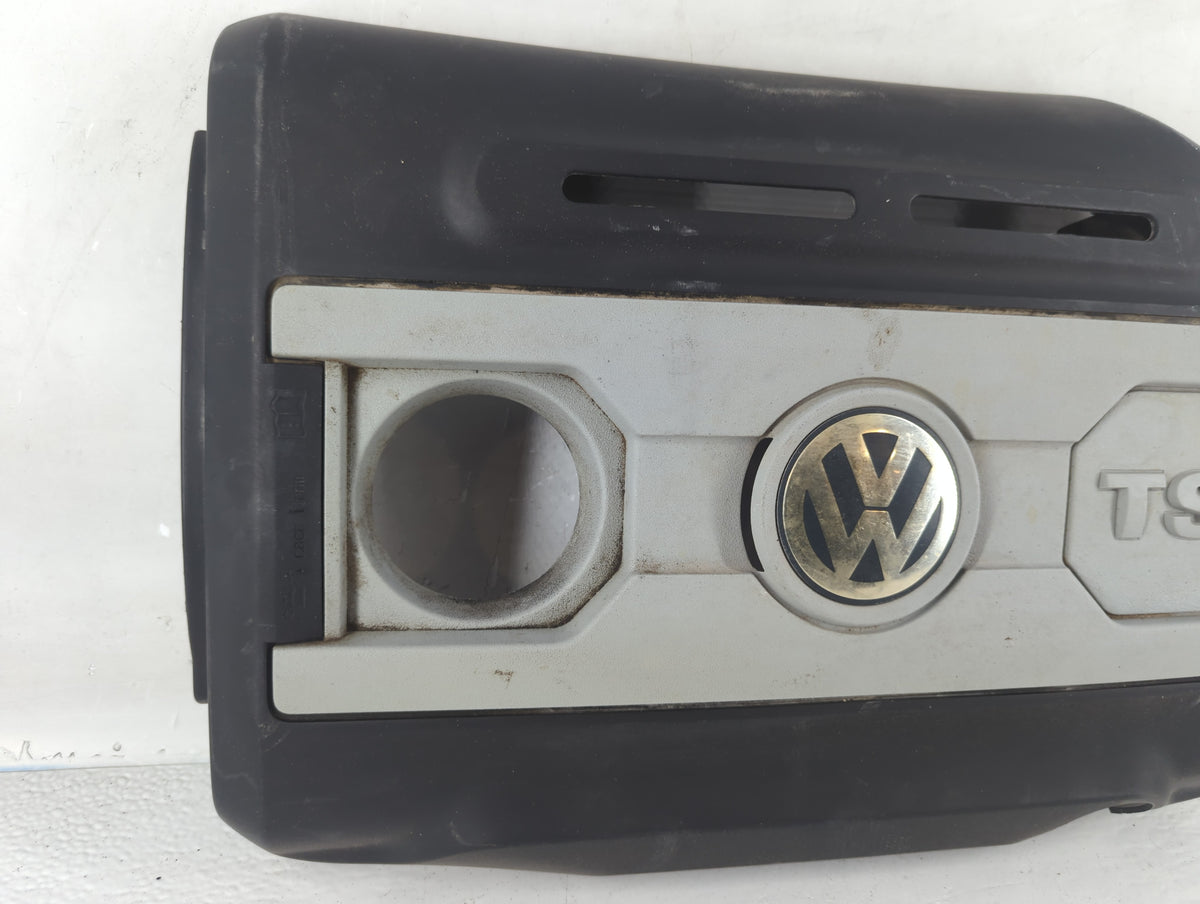2009 Volkswagen Passat Engine Cover - Oemusedautoparts1.com