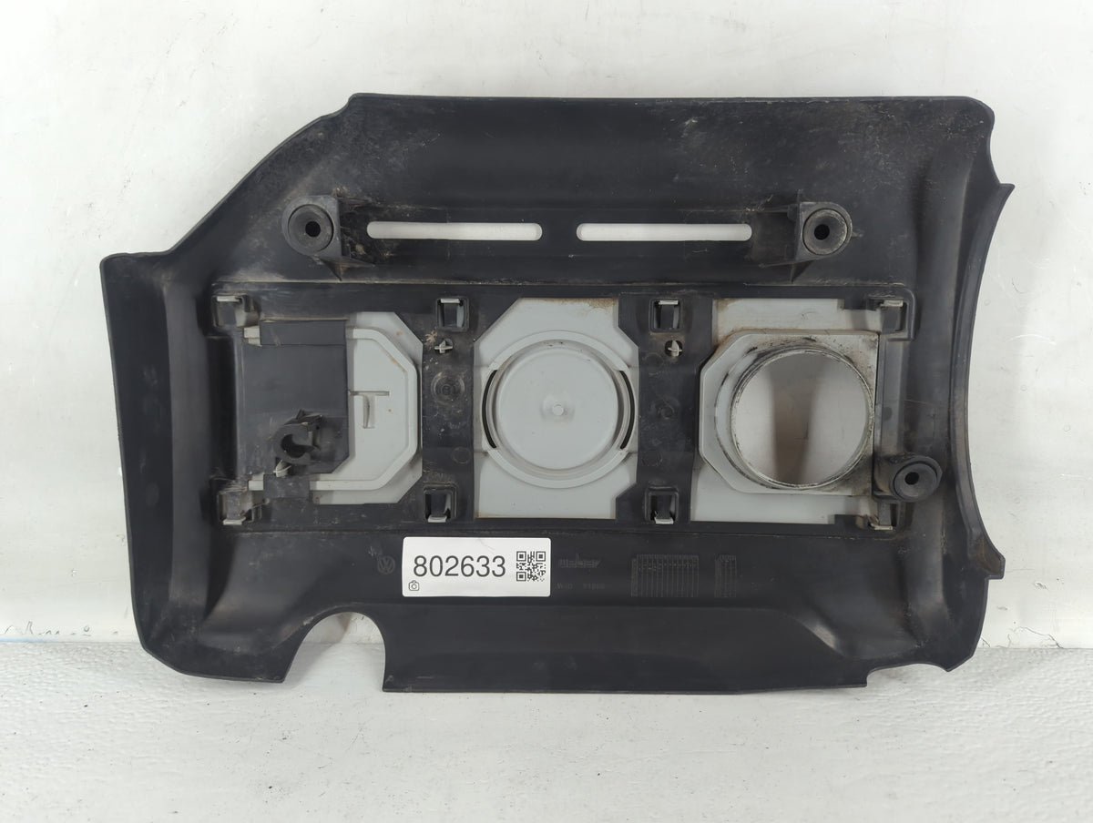2009 Volkswagen Passat Engine Cover - Oemusedautoparts1.com