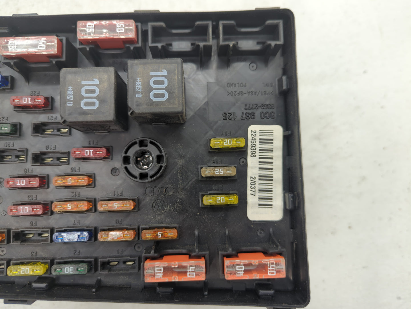 2008-2010 Volkswagen Passat Fusebox Fuse Box Panel Relay Module P/N:6359-2777 3C0 937 125 Fits OEM Used Auto Parts - Oemused