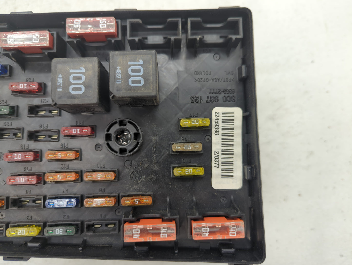 2008-2010 Volkswagen Passat Fusebox Fuse Box Panel Relay Module P/N:6359-2777 3C0 937 125 Fits OEM Used Auto Parts - Oemused