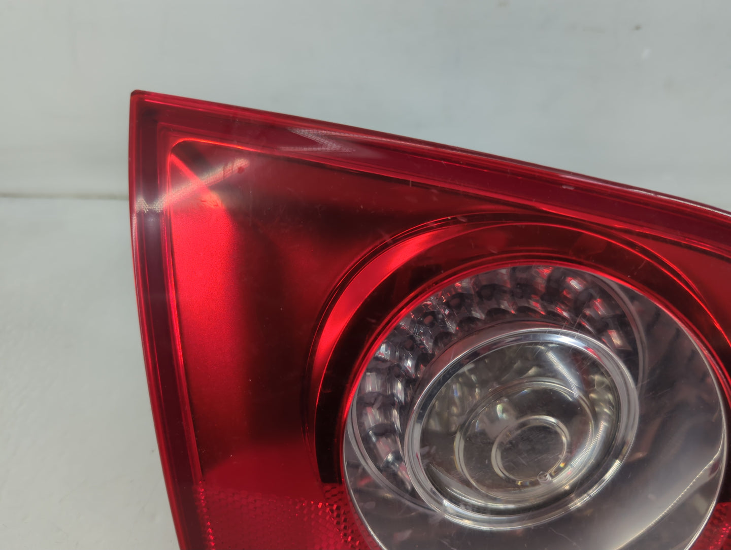 2008-2010 Volkswagen Passat Tail Light Assembly Passenger Right OEM P/N:ZSB 3C9 945 Fits Fits 2008 2009 2010 OEM Used Auto P