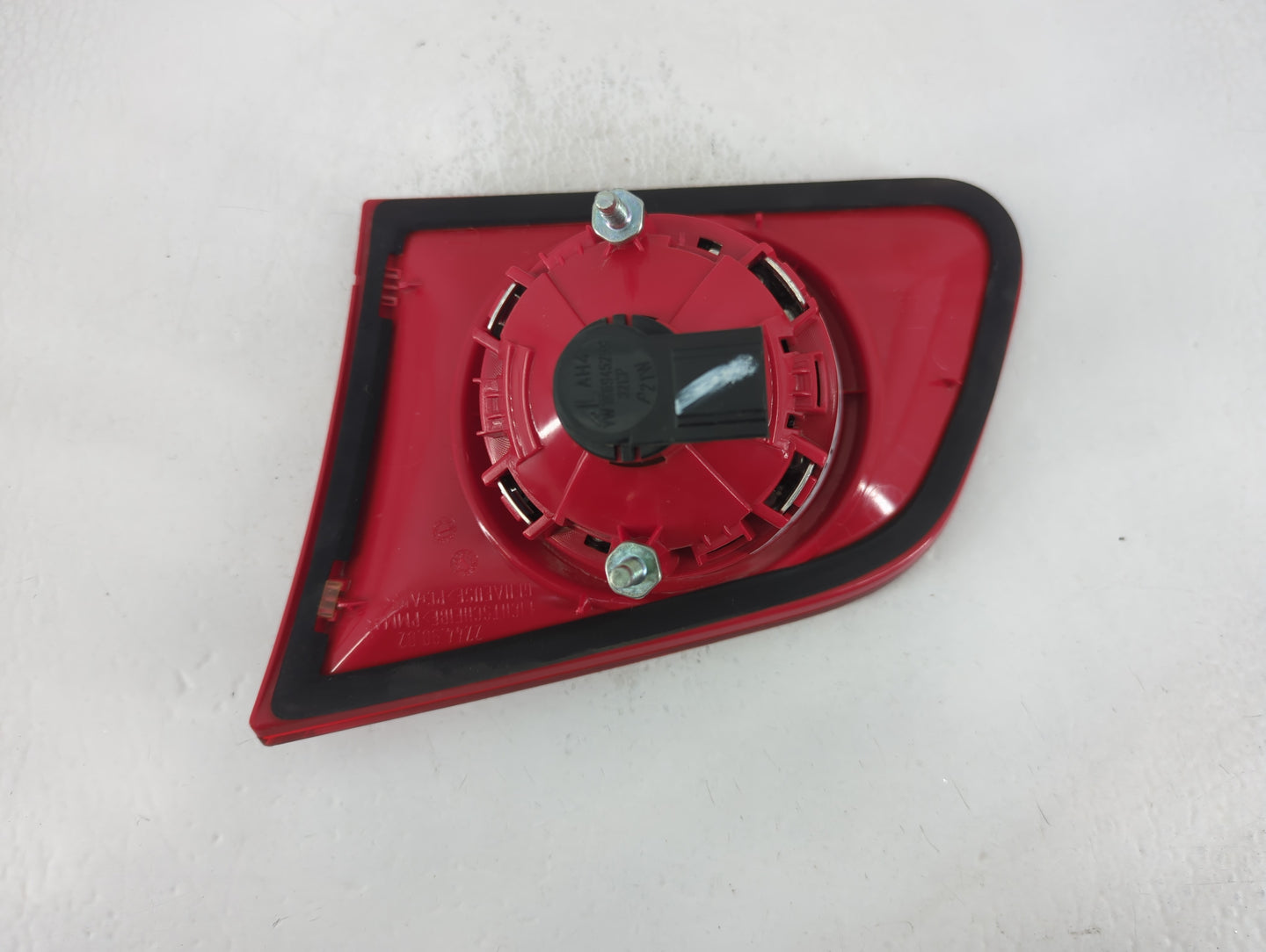 2008-2010 Volkswagen Passat Tail Light Assembly Passenger Right OEM P/N:ZSB 3C9 945 Fits Fits 2008 2009 2010 OEM Used Auto P