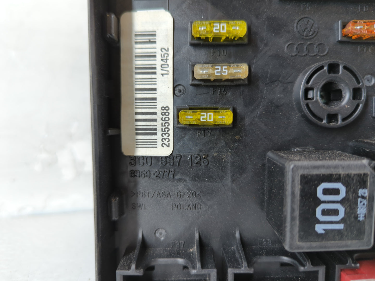 2008-2010 Volkswagen Passat Fusebox Fuse Box Panel Relay Module P/N:3C0 937 125 23355688 Fits OEM Used Auto Parts - Oemuseda