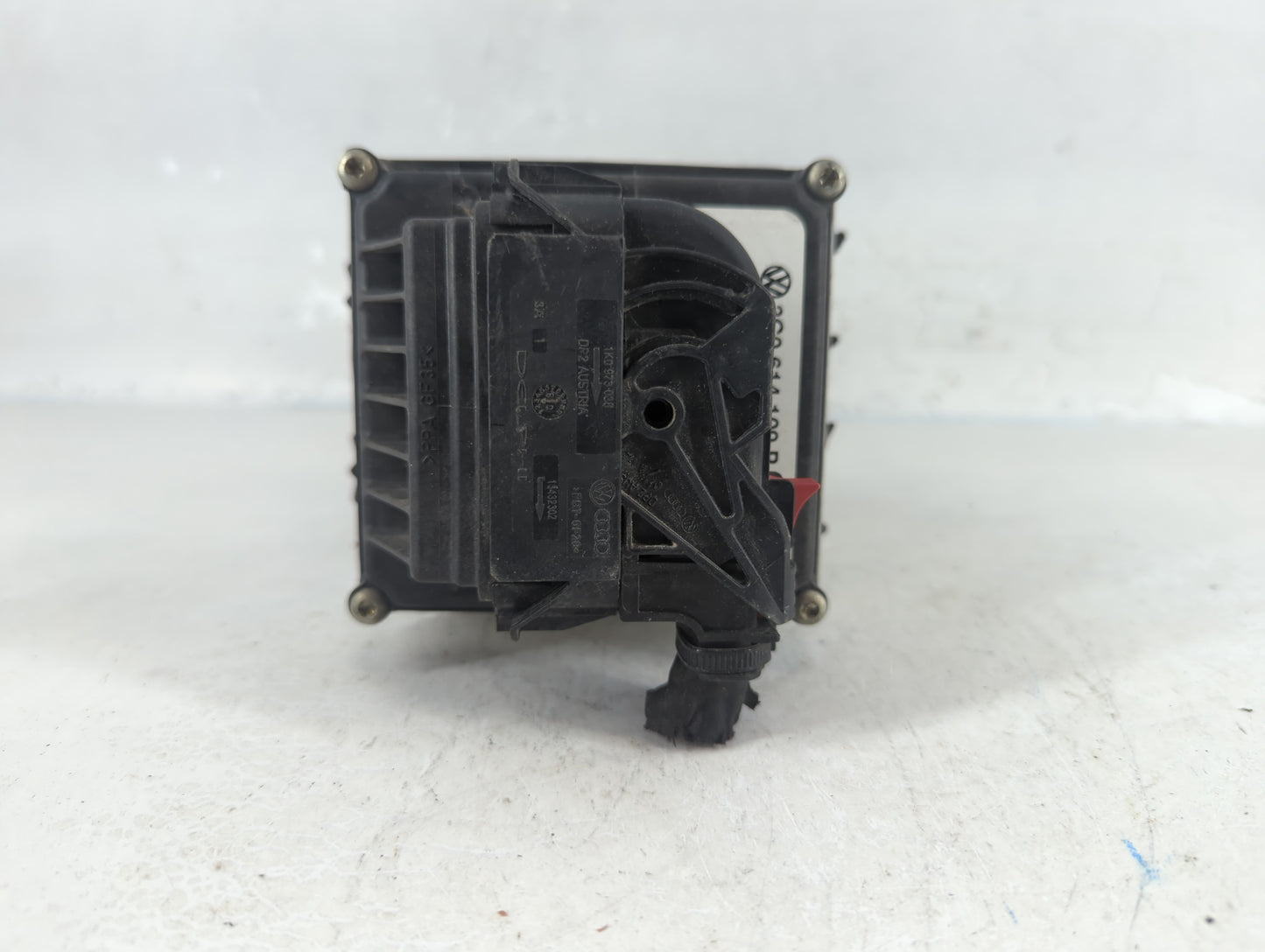 2009-2010 Volkswagen Passat ABS Pump Control Module Replacement P/N:16705905 3C0.614.109.P Fits Fits 2009 2010 OEM Used Auto