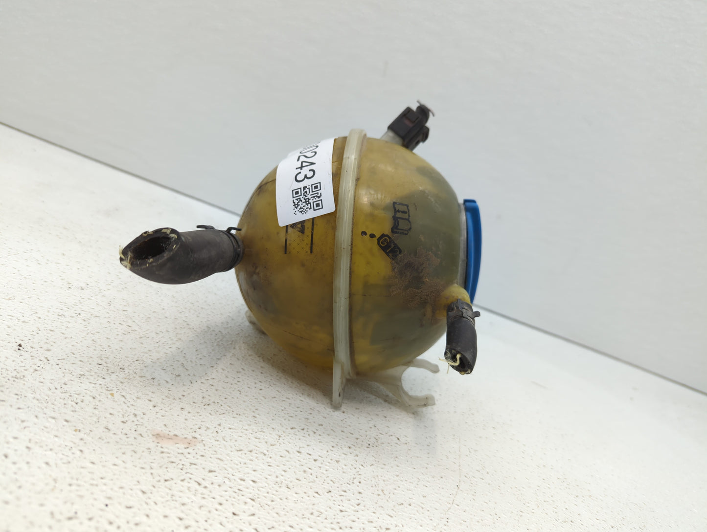 2006 Volkswagen Rabbit Radiator Coolant Overflow Expansion Tank Bottle - Oemusedautoparts1.com